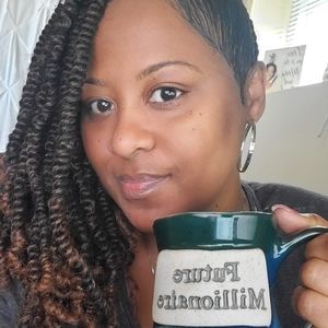 Meet your Posher, Nikki